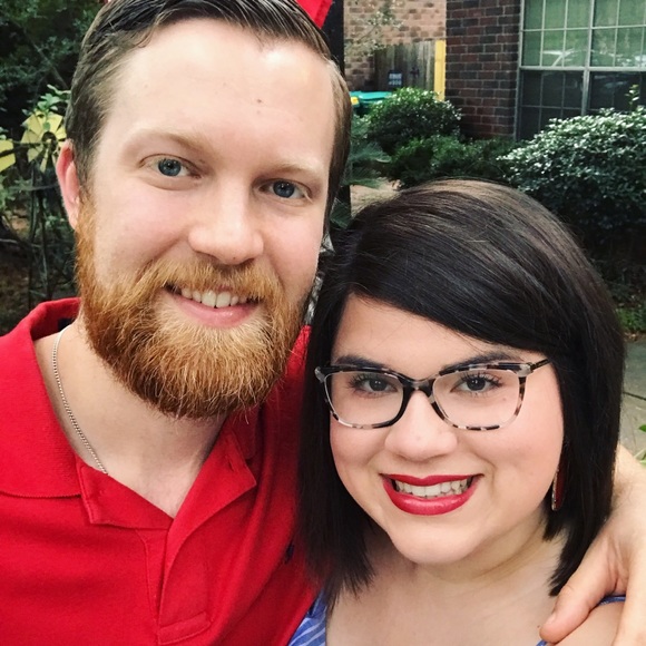 Meet your Posher, Cameron - Picture 1 of 3